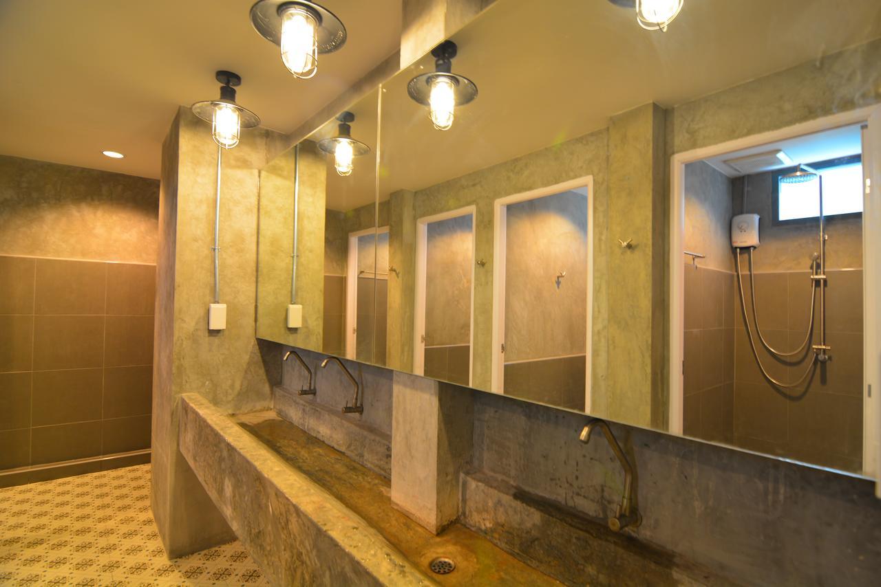 בנגקוק La Moon Hostel מראה חיצוני תמונה
