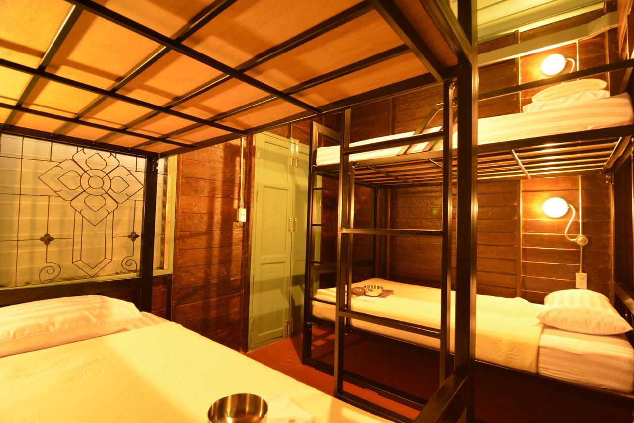 בנגקוק La Moon Hostel מראה חיצוני תמונה