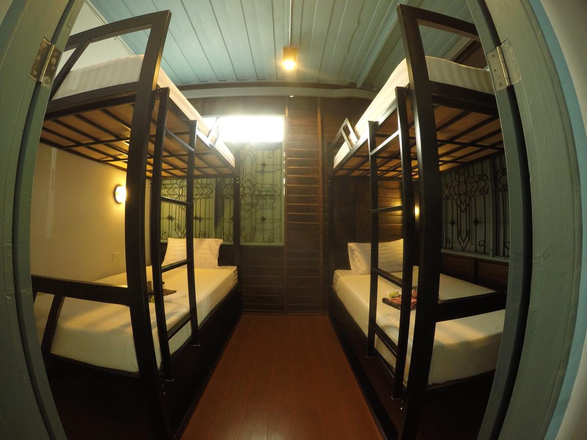 בנגקוק La Moon Hostel מראה חיצוני תמונה