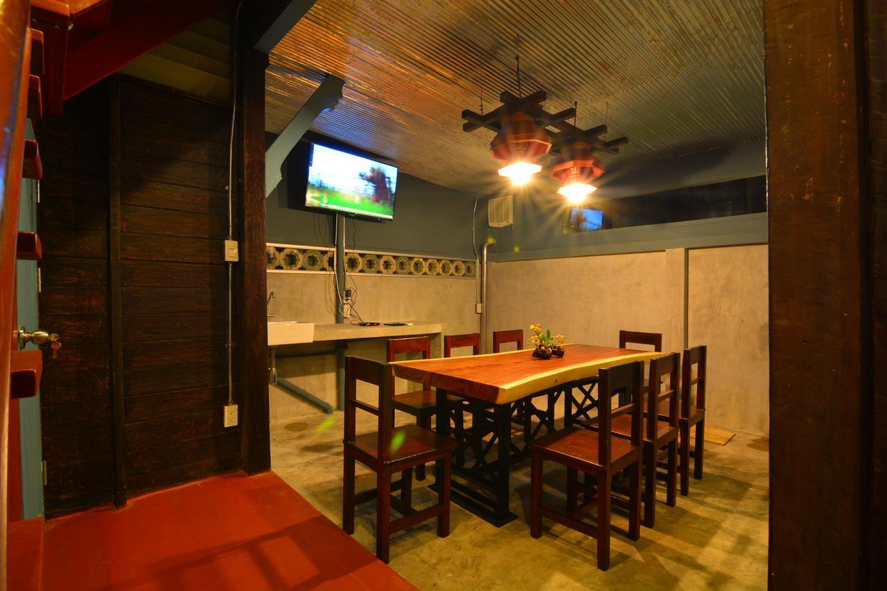 בנגקוק La Moon Hostel מראה חיצוני תמונה