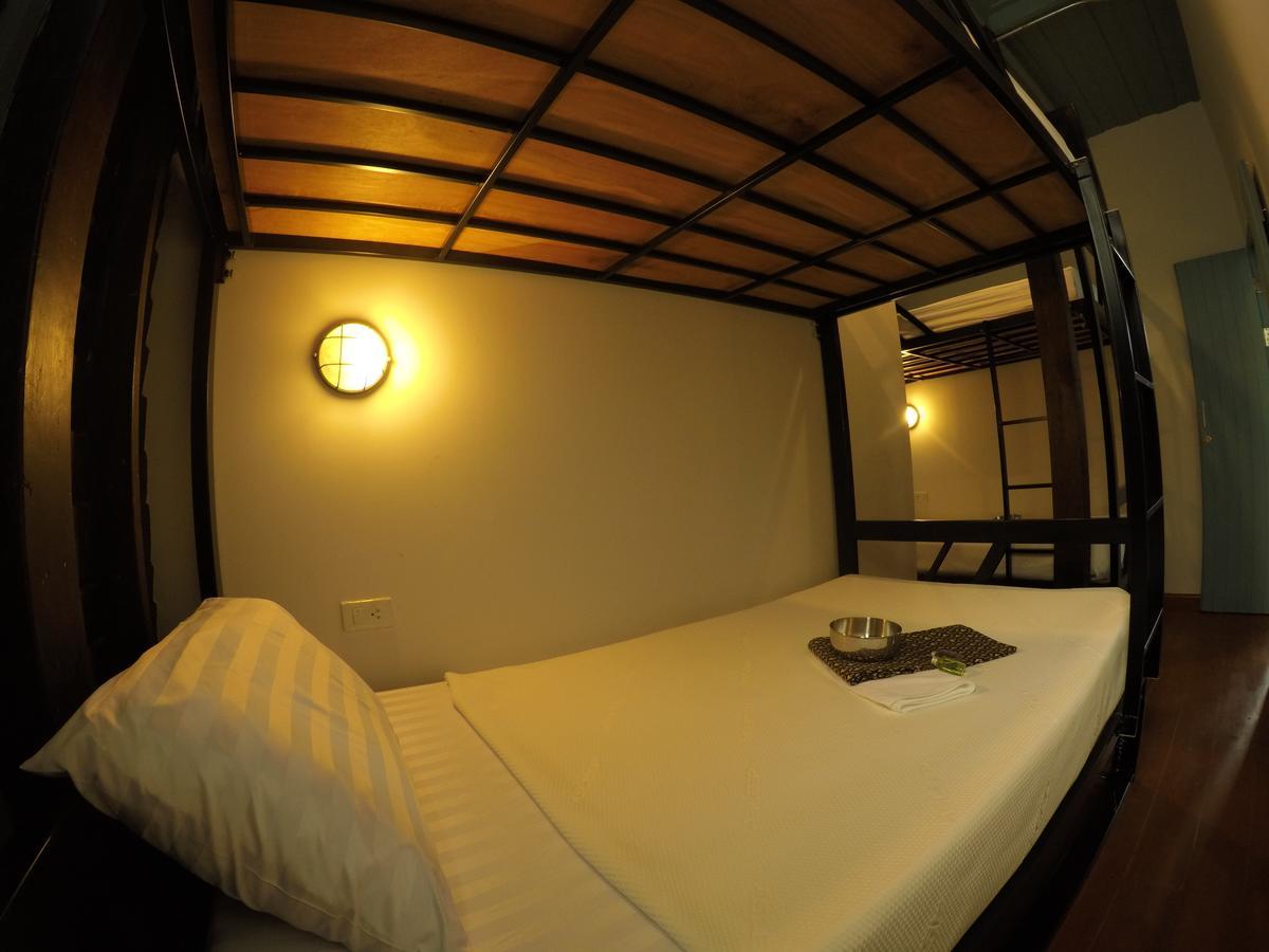 בנגקוק La Moon Hostel מראה חיצוני תמונה