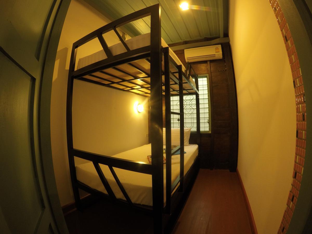 בנגקוק La Moon Hostel מראה חיצוני תמונה